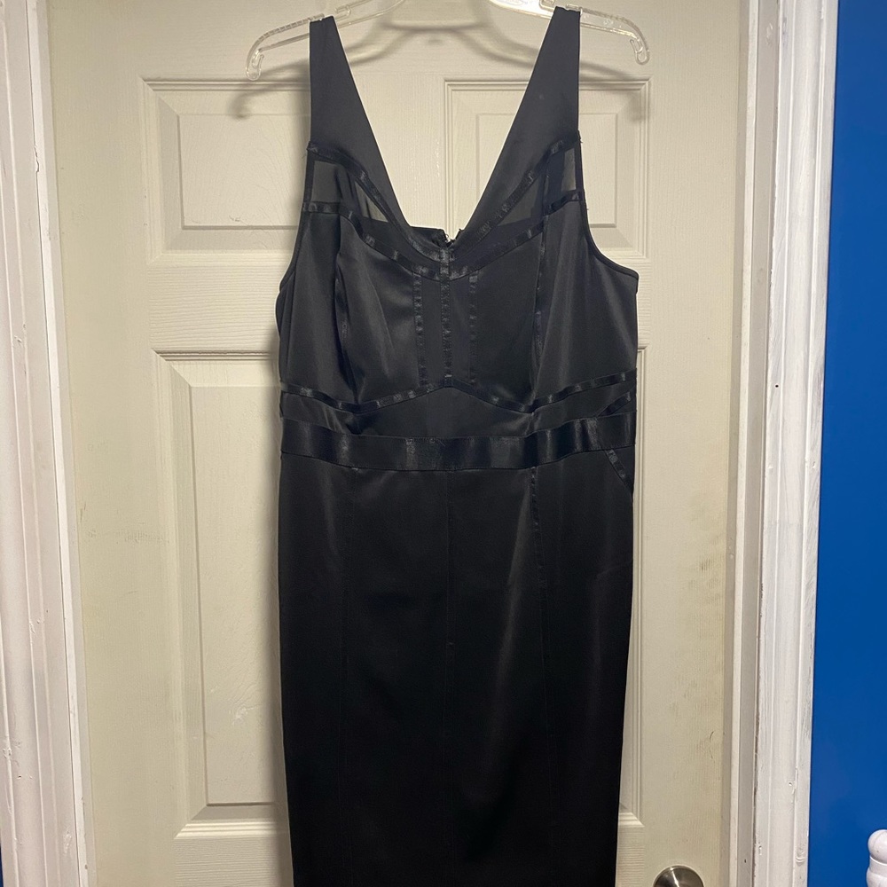 Sleeveless Black Dress